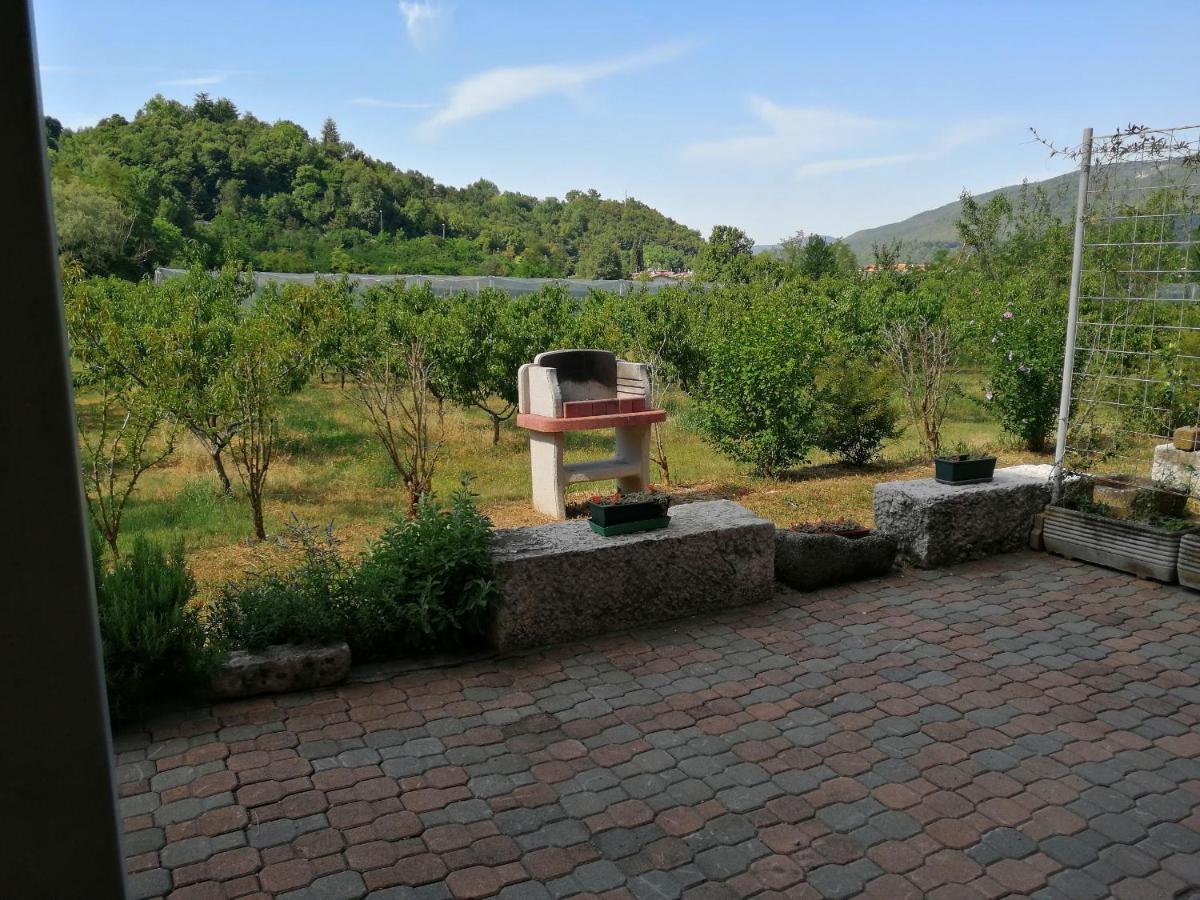 Villanuova sul clisiCascina Legnago Bilocale A 6 Chilometri Da Salo'アパートメント エクステリア 写真
