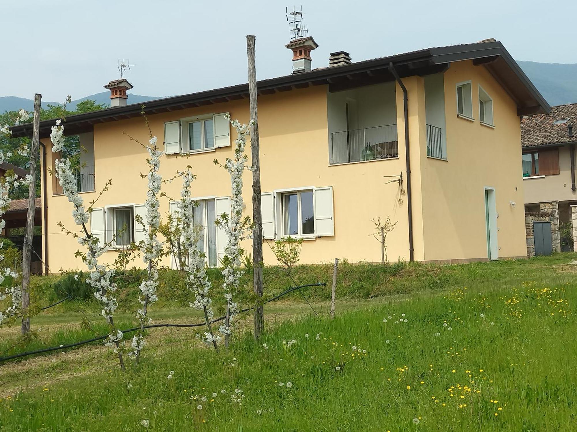 Villanuova sul clisiCascina Legnago Bilocale A 6 Chilometri Da Salo'アパートメント エクステリア 写真